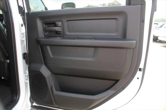 2026 Ram 3500 Tradesman Crew Cab 4x4 8 Box