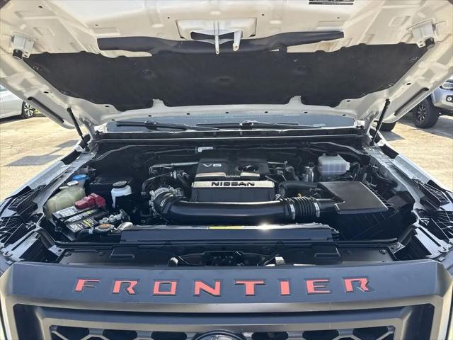 2022 Nissan Frontier Crew Cab PRO-X 4x2