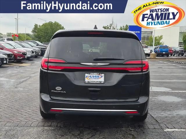 2023 Chrysler Pacifica Touring L