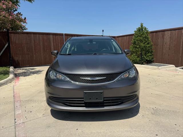 2020 Chrysler Voyager LX for sale in Arlington, TX