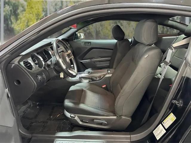 2013 Ford Mustang V6