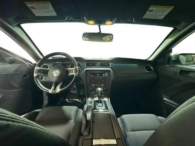 2013 Ford Mustang V6
