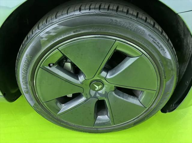 2021 Tesla Model 3 Standard Range Plus Rear-Wheel Drive