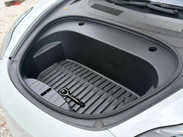 2021 Tesla Model 3 Standard Range Plus Rear-Wheel Drive