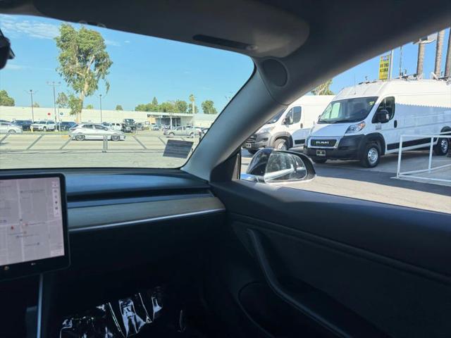 2019 Tesla Model 3 Mid Range