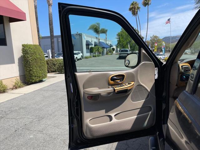 2001 Ford F-150 LARIAT