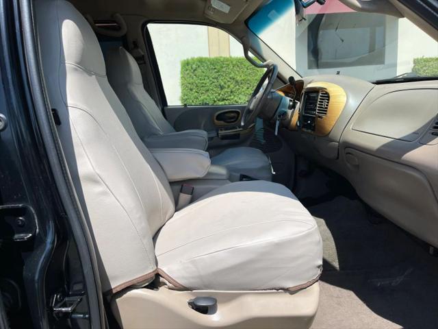 2001 Ford F-150 LARIAT