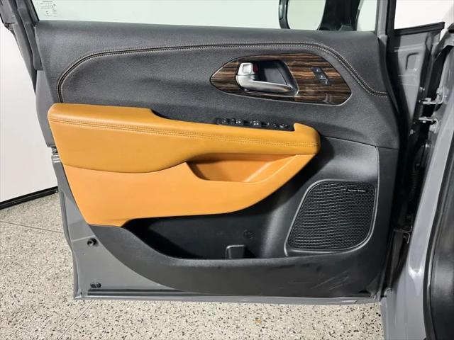 2023 Chrysler Pacifica Pinnacle AWD
