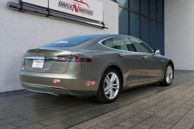 2015 Tesla Model S 85