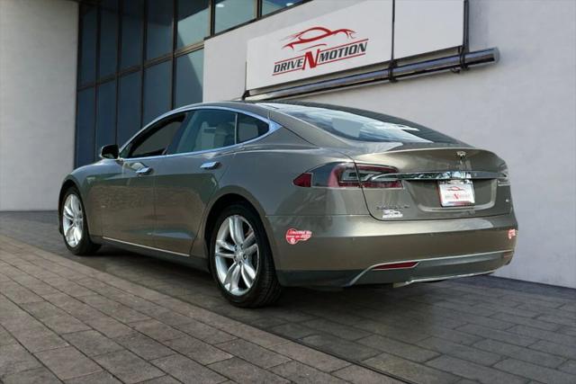 2015 Tesla Model S 85