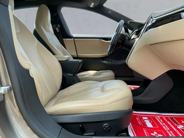 2015 Tesla Model S 85