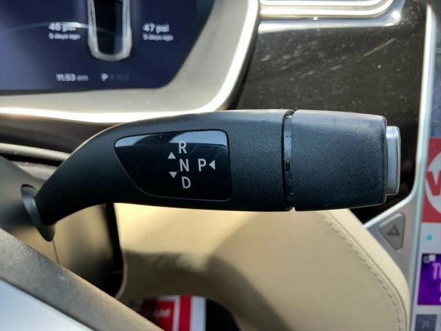 2015 Tesla Model S 85