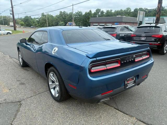 2021 Dodge Challenger SXT