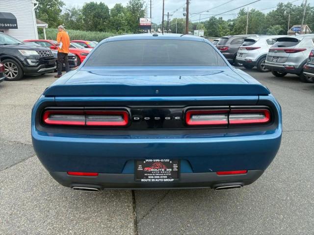 2021 Dodge Challenger SXT