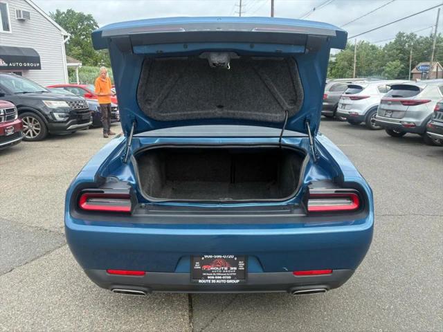 2021 Dodge Challenger SXT