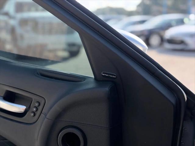 2018 Chrysler 300 300C