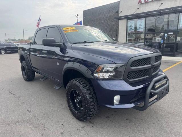 2017 Ram 1500 Express Crew Cab 4x4 5'7" Box for sale in Lincoln Park, MI