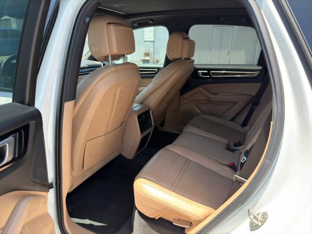 2021 Porsche Cayenne Base