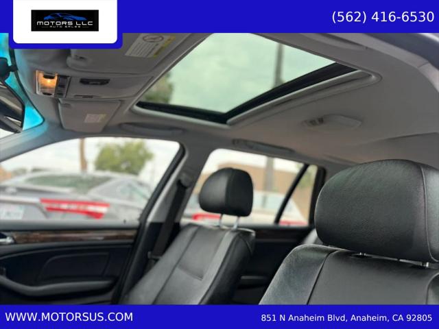 2005 BMW 325iT 325i