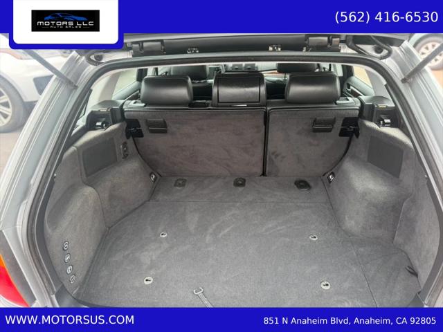 2005 BMW 325iT 325i