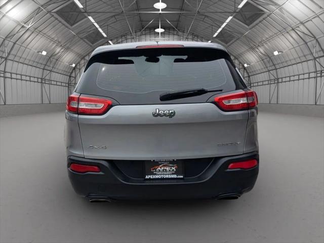 2017 Jeep Cherokee Sport
