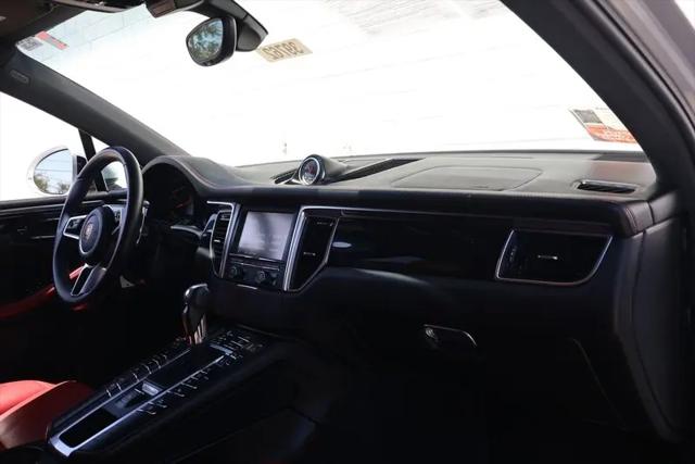 2015 Porsche Macan S