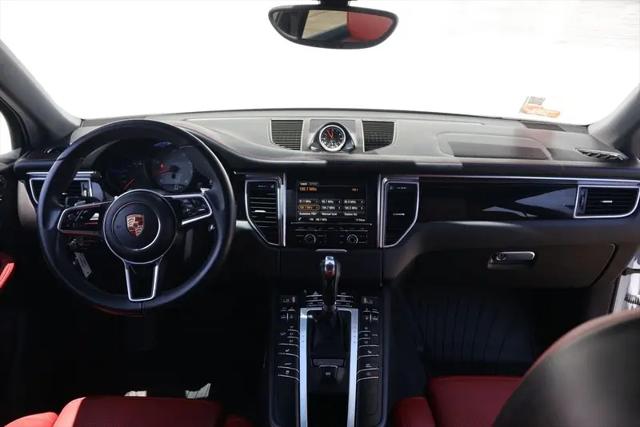 2015 Porsche Macan S