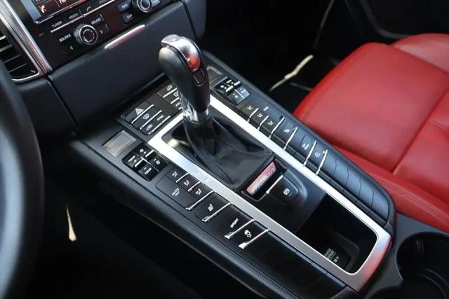 2015 Porsche Macan S