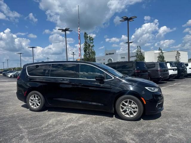 2025 Chrysler Pacifica Select for sale in Owasso, OK