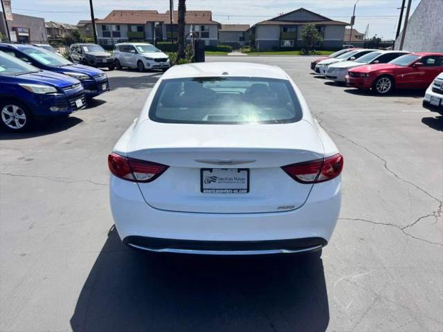 2015 Chrysler 200 Limited