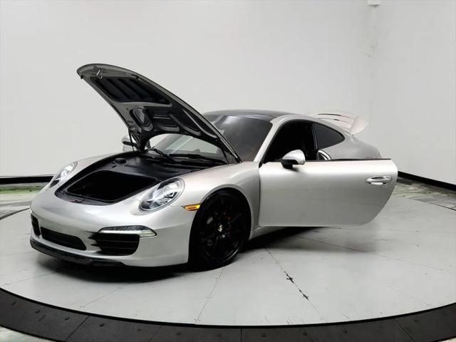 2013 Porsche 911 Carrera 4