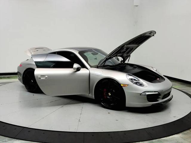 2013 Porsche 911 Carrera 4