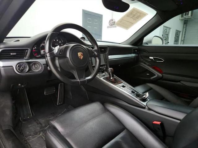 2013 Porsche 911 Carrera 4