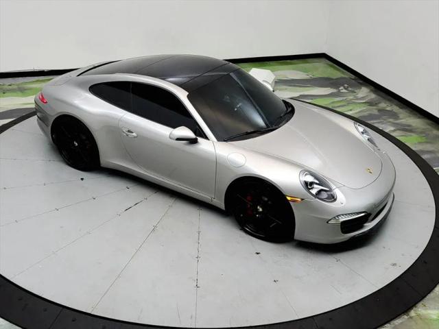 2013 Porsche 911 Carrera 4