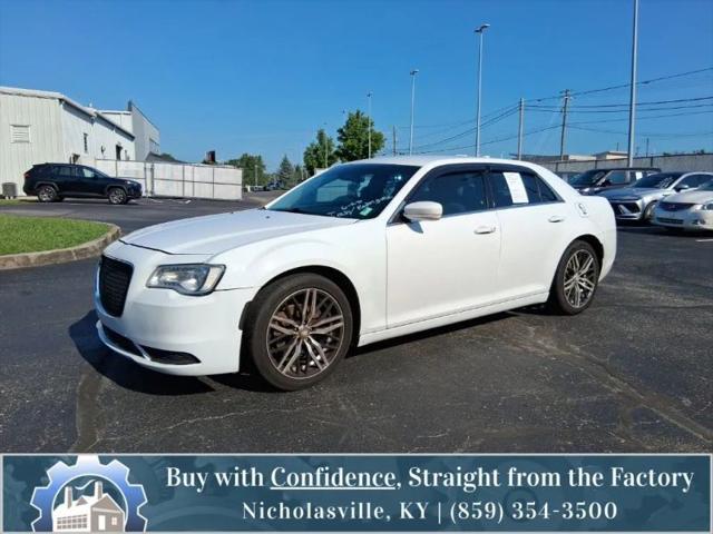 2015 Chrysler 300 Limited for sale in Nicholasville, KY