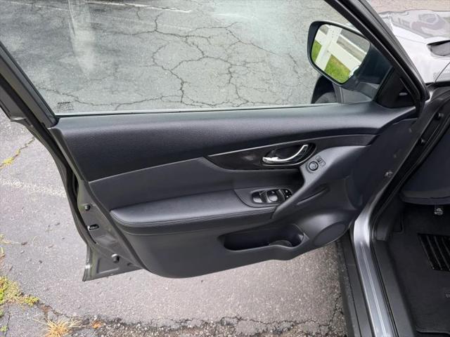 2000 Nissan Rogue SV