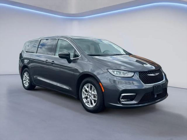 2023 Chrysler Pacifica Touring L for sale in Knoxville, TN