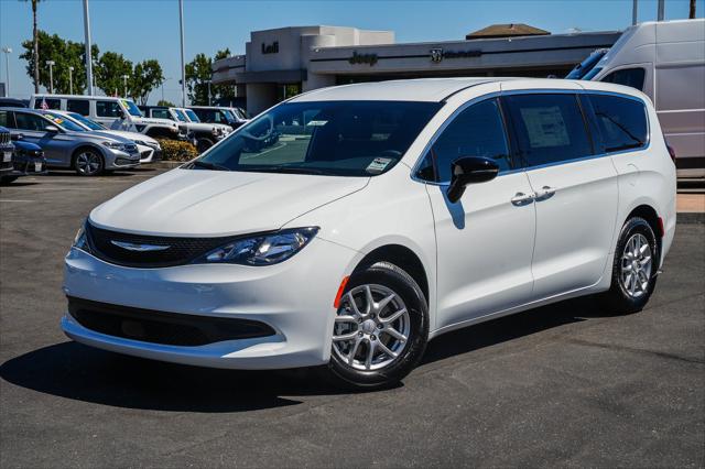2027 Chrysler Pacifica LX for sale in Lodi, CA