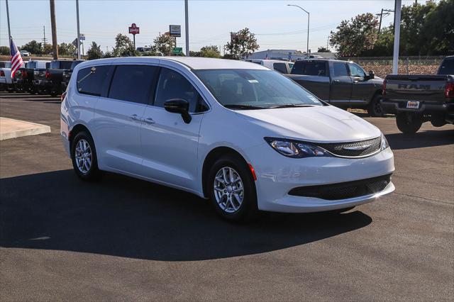 2027 Chrysler Pacifica LX