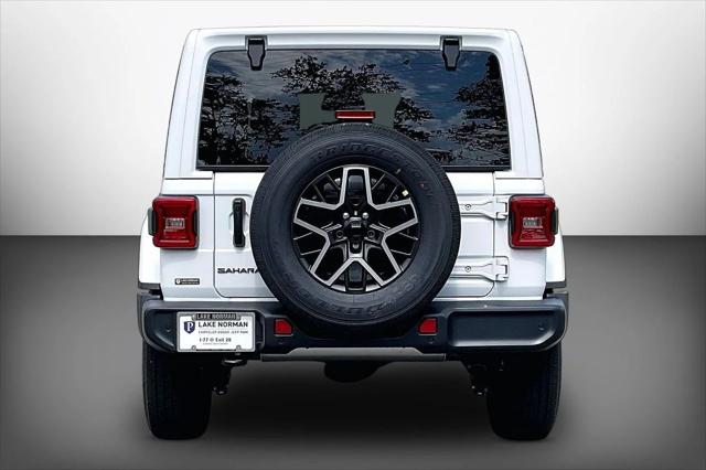 New 2027 Bright White Clear-Coat Paint Jeep Sahara image 7