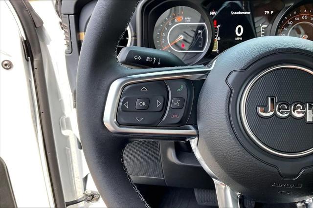 New 2027 Bright White Clear-Coat Paint Jeep Sahara image 27
