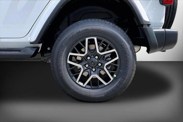 New 2027 Bright White Clear-Coat Paint Jeep Sahara image 33