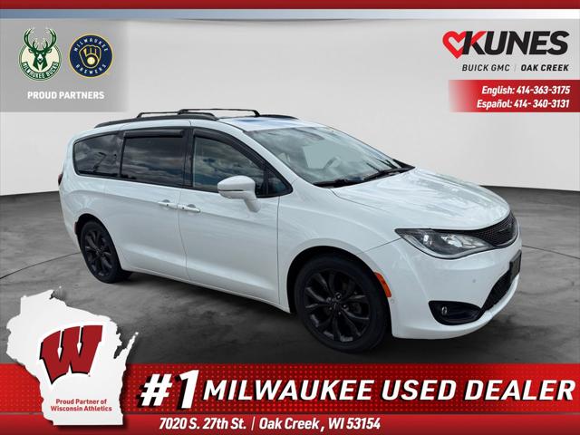 2020 Chrysler Pacifica Limited for sale in Oak Creek, WI