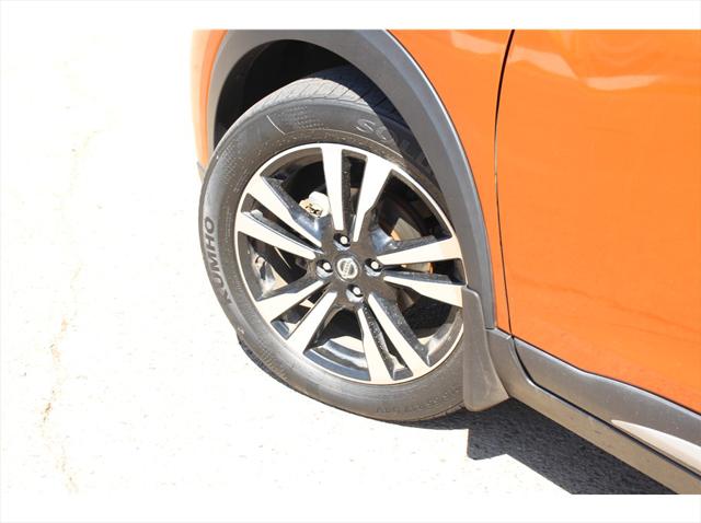 2019 Nissan Kicks SR