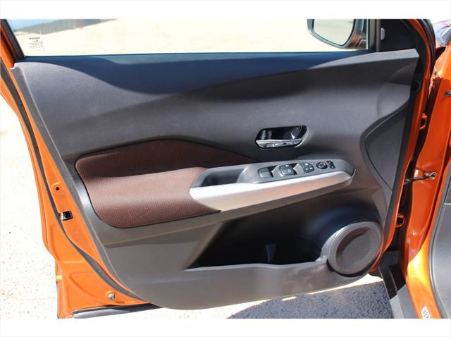 2019 Nissan Kicks SR