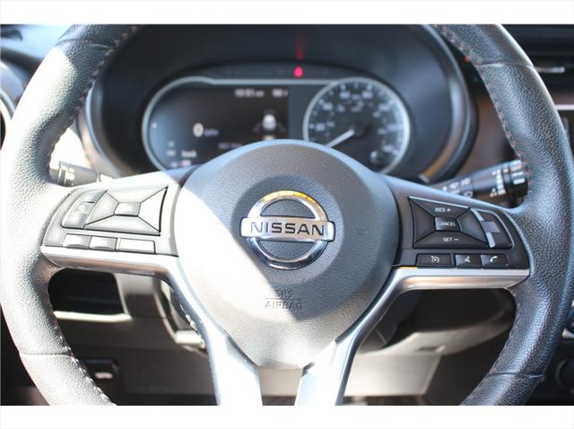 2019 Nissan Kicks SR