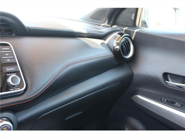 2019 Nissan Kicks SR
