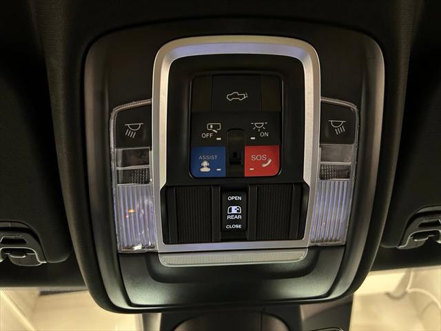 2023 Ram 1500 Limited Crew Cab 4x4 5'7" Box
