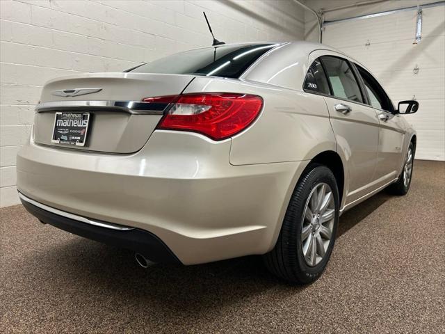 2014 Chrysler 200 Limited