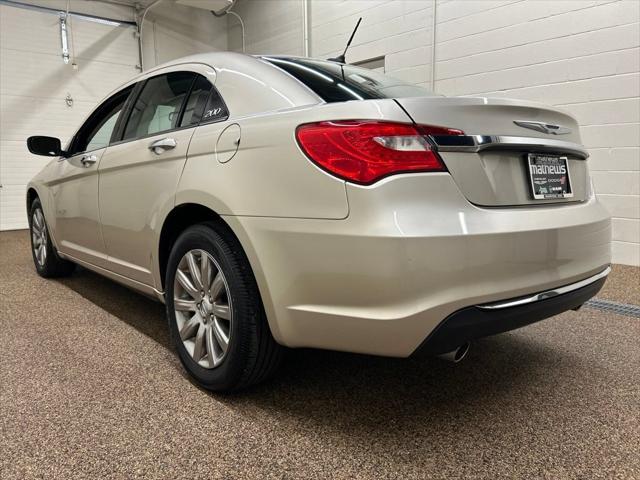 2014 Chrysler 200 Limited